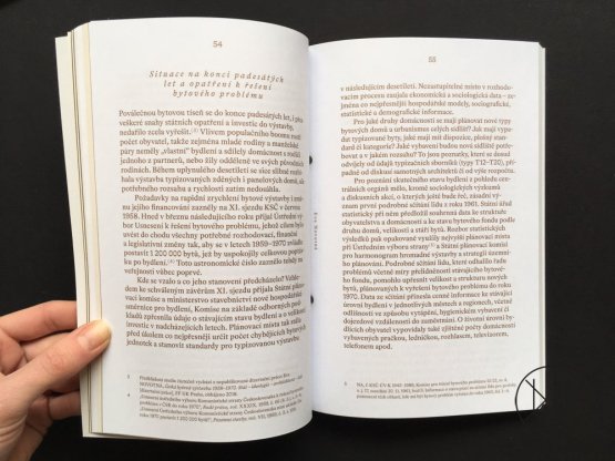 Sešit pro umění, teorii a příbuzné zóny 31/2021