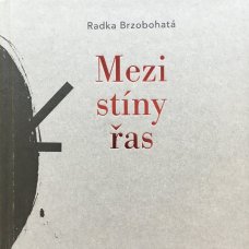 Mezi stíny řas