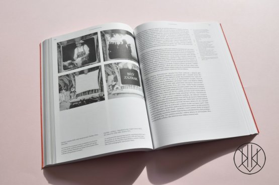 Theatre of the Street: Advertising and Window Display within the Context of Modernism, 1918–1938
