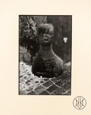 Stanislav Tůma: Kamenná figura