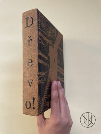 Dřevo!