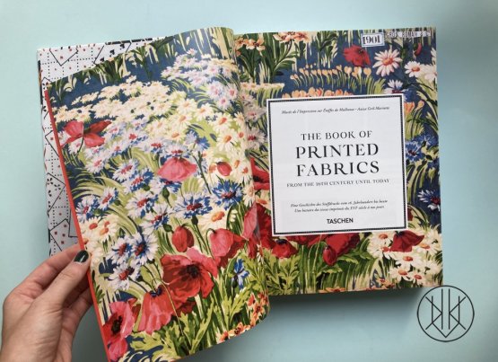 Book of Printed Fabrics. From the 16th Century Until Today
