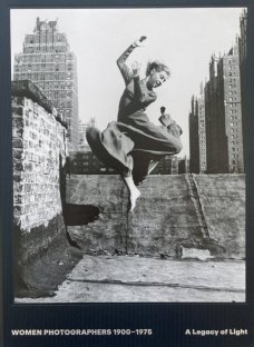 Women Photographers 1900–1975. A Legacy of Light