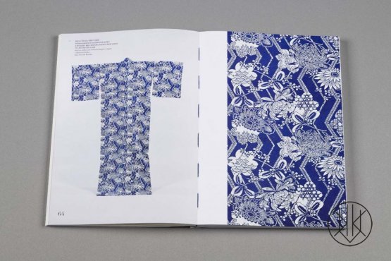 Fashion in Blue. Indigo in Czech and Japanese Textiles Then and Now