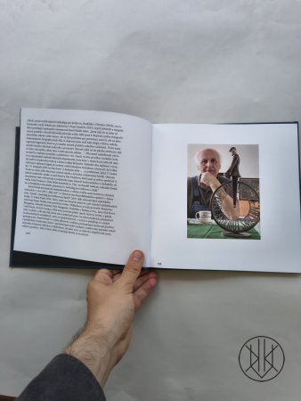 Karel Holub: Dát život kovům