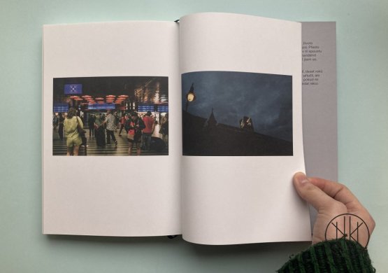 Antiprsa, zábradlí, trdelníky a to všechno okolo